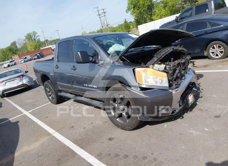 2015 Nissan TITAN фото