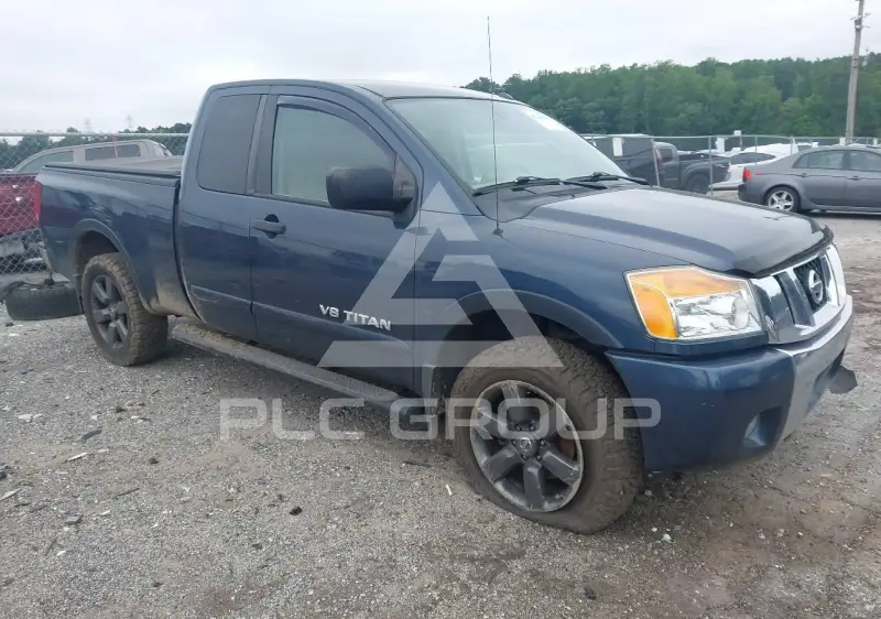 2015 Nissan TITAN photo