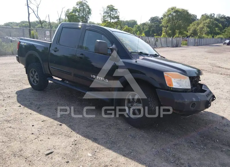 2015 Nissan TITAN фото