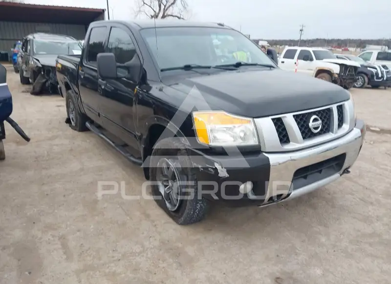 2015 Nissan TITAN photo