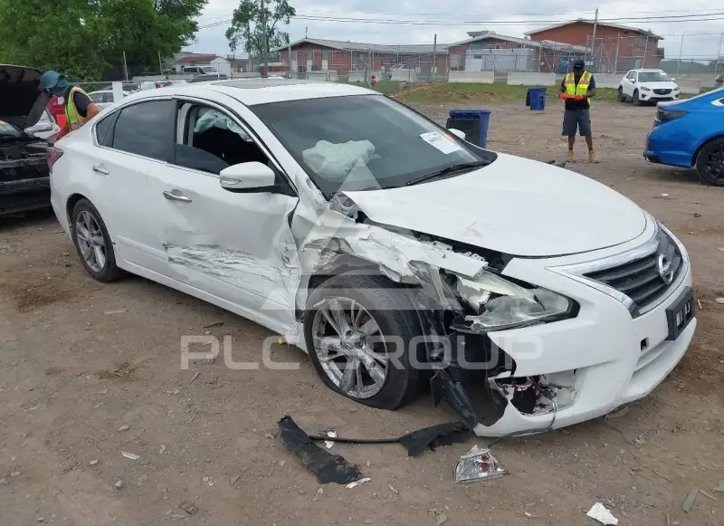 2015 Nissan ALTIMA фото