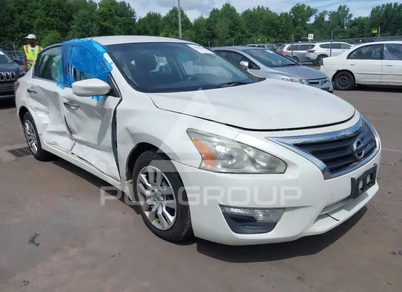 2015 Nissan ALTIMA photo