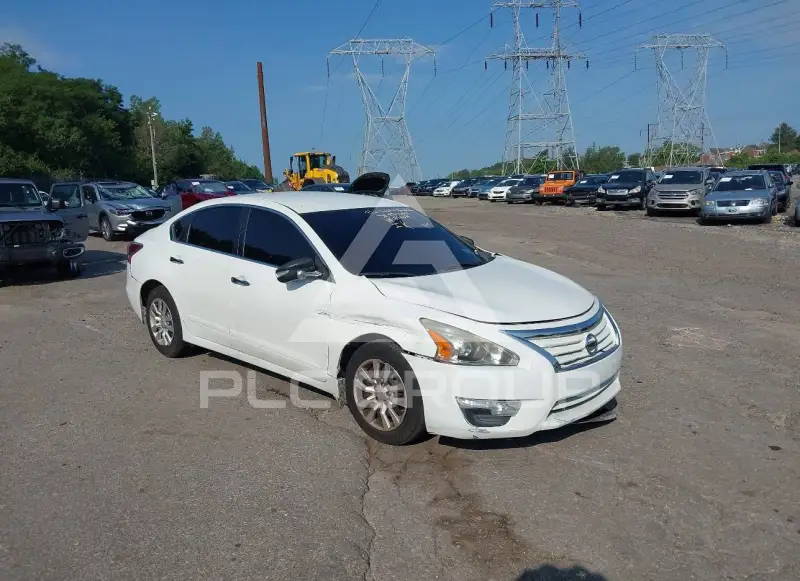 2015 Nissan ALTIMA фото
