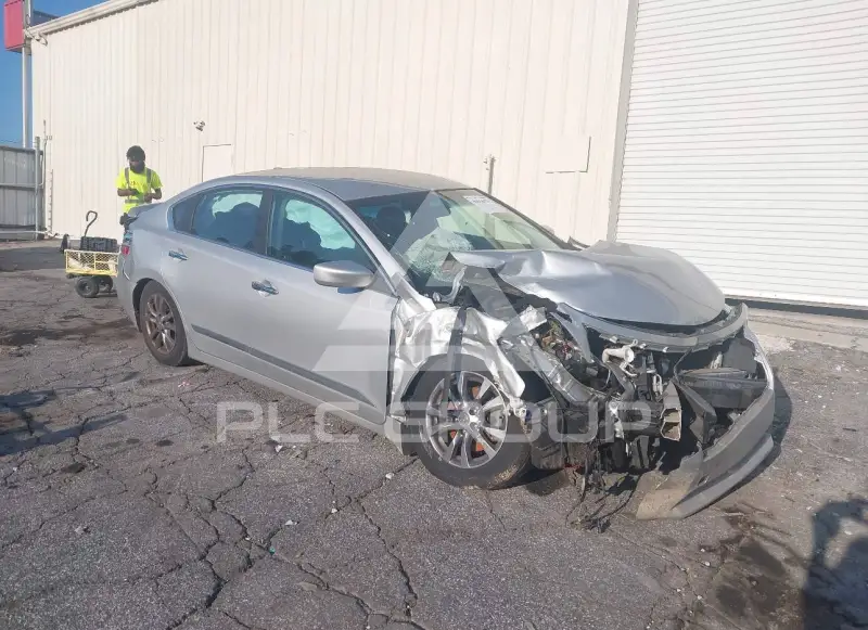 2015 Nissan ALTIMA фото