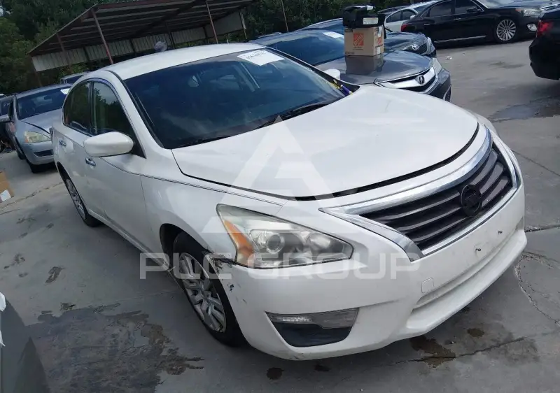 2015 Nissan ALTIMA photo