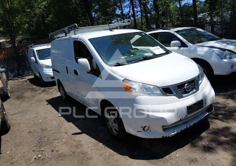 2015 Nissan NV 200 фото