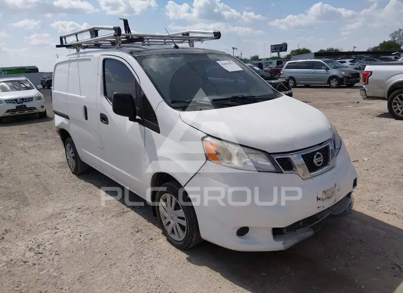 2015 Nissan NV 200 фото