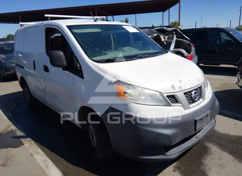 2015 Nissan NV 200 фото