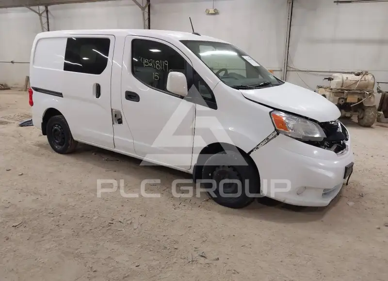 2015 Nissan NV 200 фото