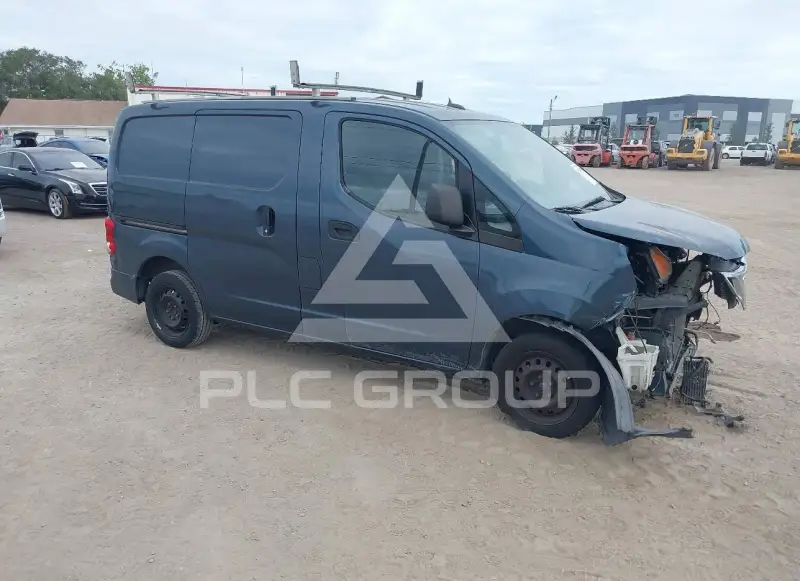 2015 Nissan NV 200 photo