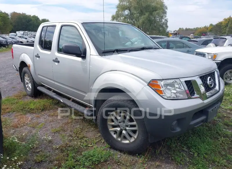 2015 Nissan FRONTIER фото