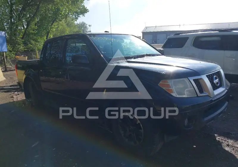 2015 Nissan FRONTIER фото