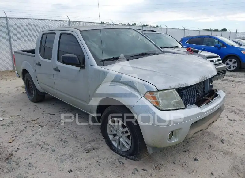 2015 Nissan FRONTIER фото