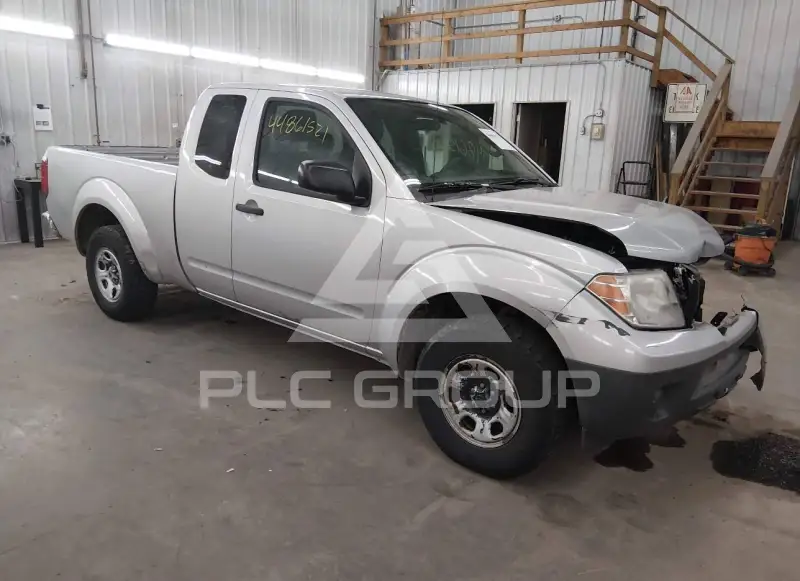 2015 Nissan FRONTIER photo