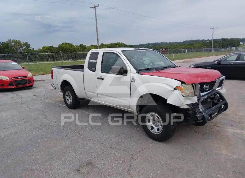 2015 Nissan FRONTIER photo