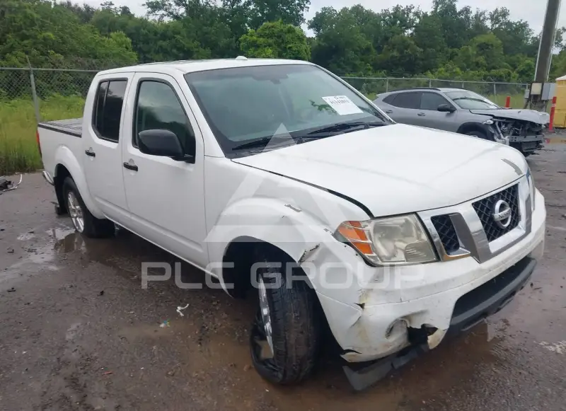 2015 Nissan FRONTIER фото