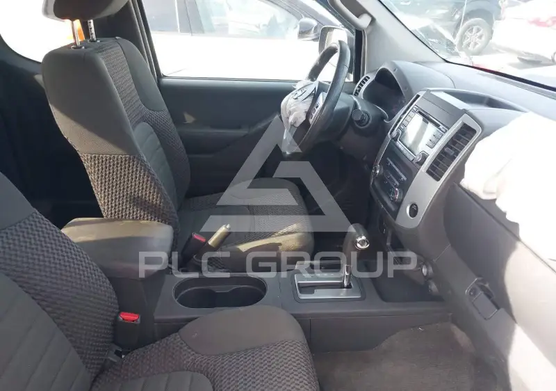 2015 Nissan FRONTIER фото