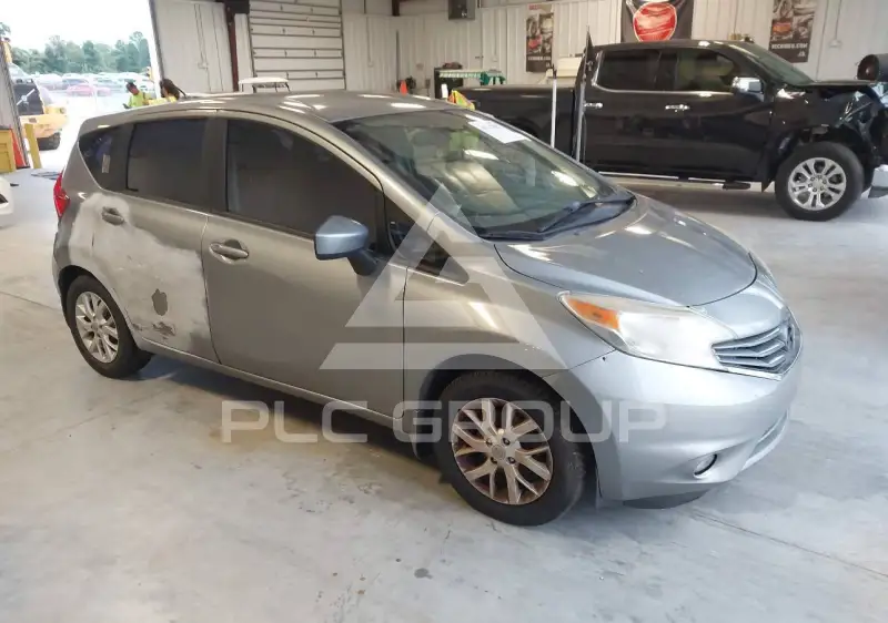 2015 Nissan VERSA фото