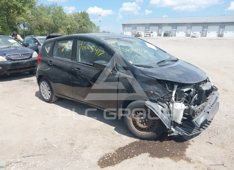 2015 Nissan VERSA фото