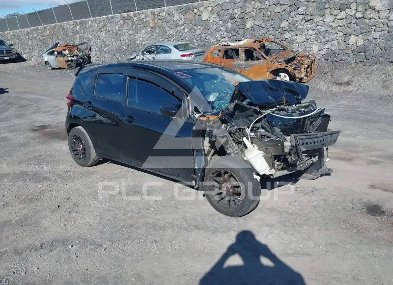 2015 Nissan VERSA фото