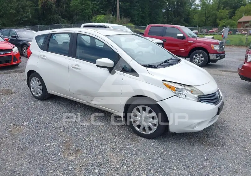 2015 Nissan VERSA фото