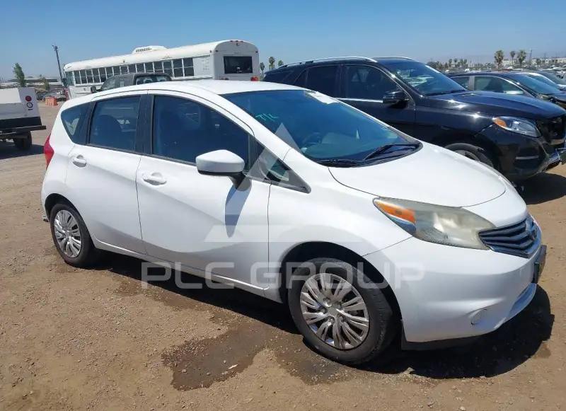 2015 Nissan VERSA фото