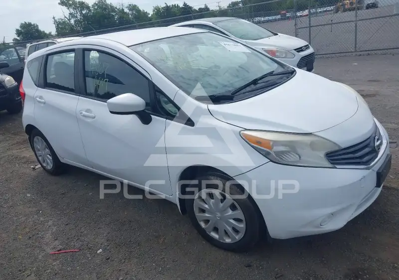 2015 Nissan VERSA фото