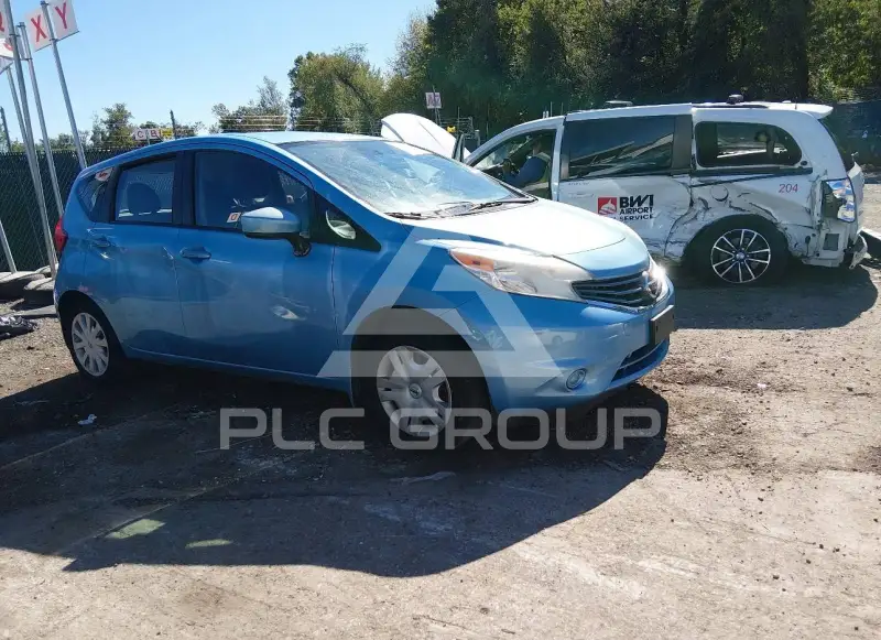 2015 Nissan VERSA фото