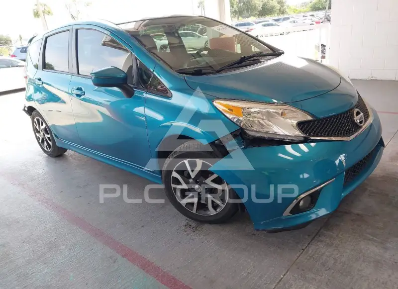 2015 Nissan VERSA photo