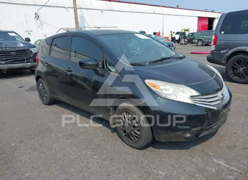 2015 Nissan VERSA фото