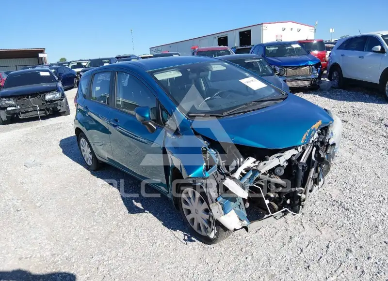 2015 Nissan VERSA фото