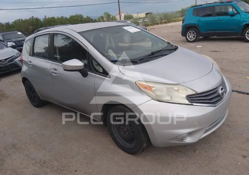 2015 Nissan VERSA фото