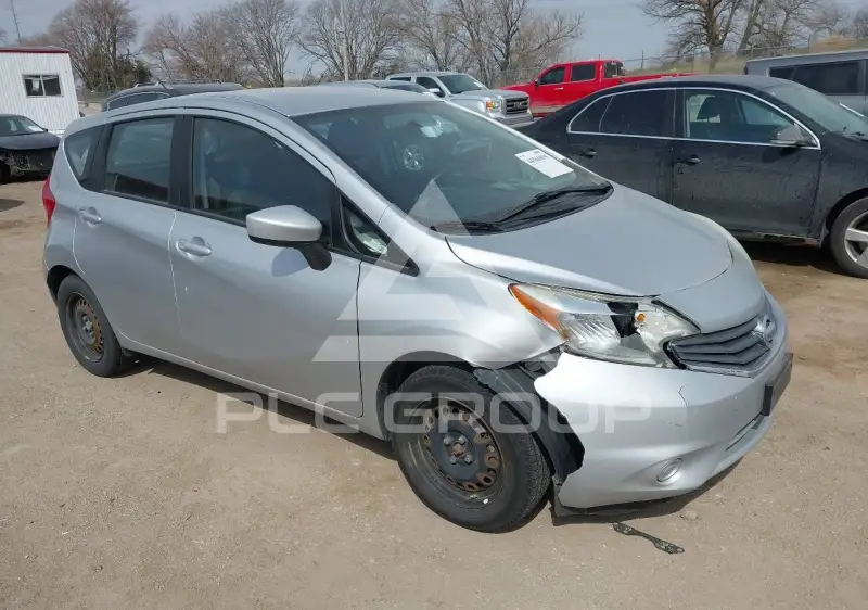 2015 Nissan VERSA photo