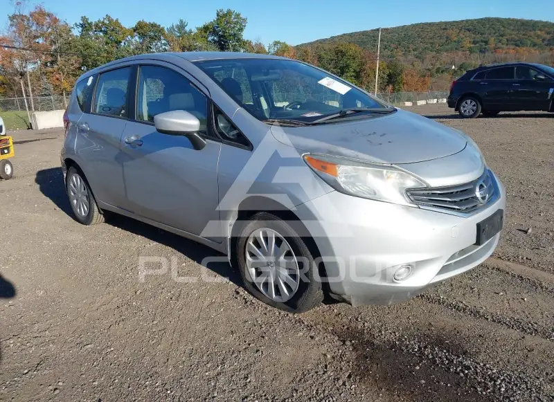 2015 Nissan VERSA фото