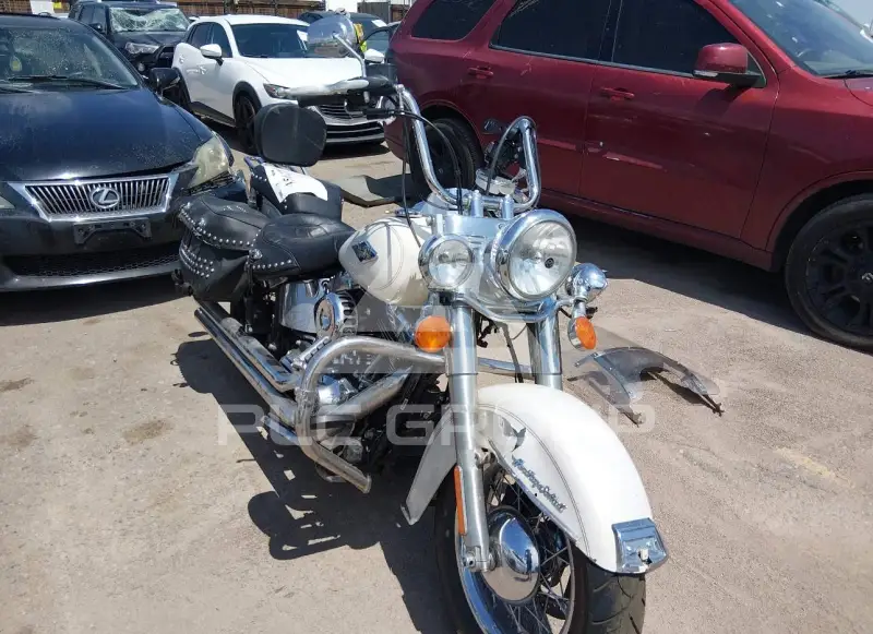 2015 Harley-Davidson FLSTC фото