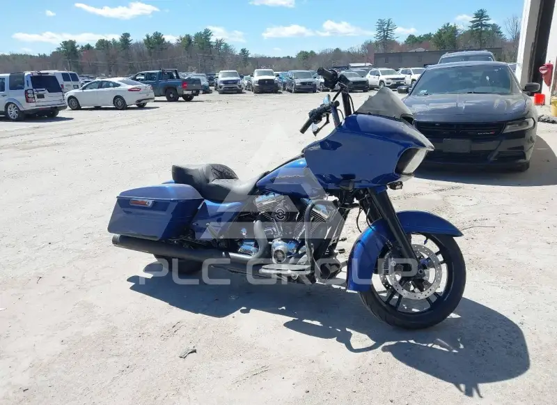 2015 Harley-Davidson FLTRX фото