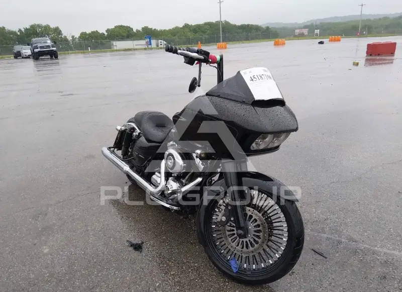 2015 Harley-Davidson FLTRX фото