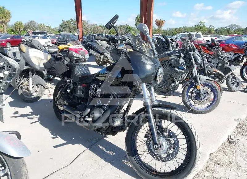 2015 Harley-Davidson FXDB фото