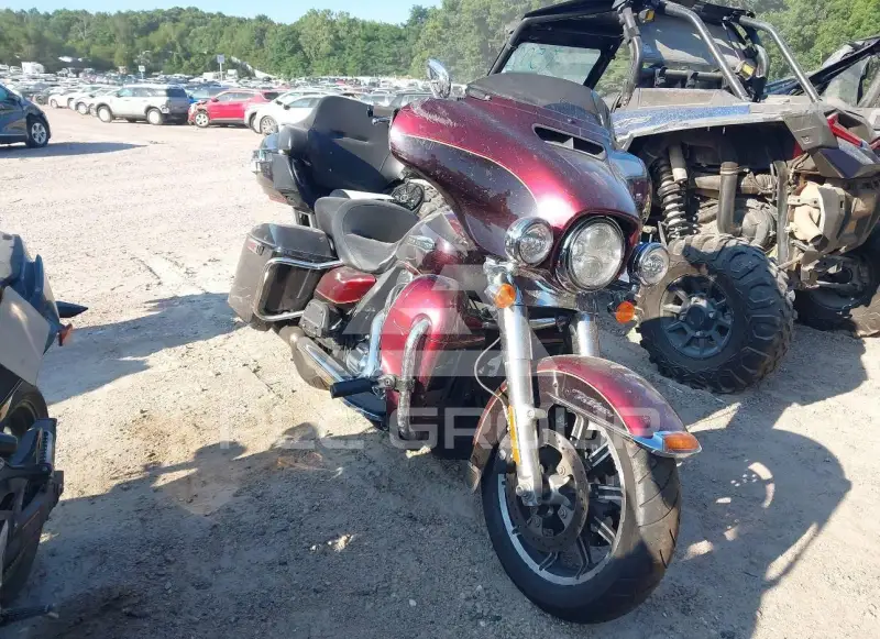 2015 Harley-Davidson FLHTCU фото