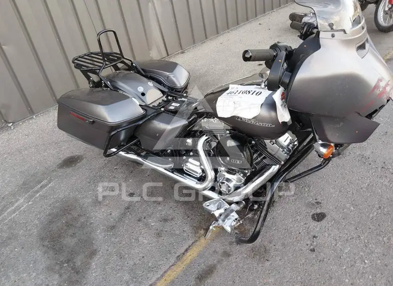 2015 Harley-Davidson FLHX фото