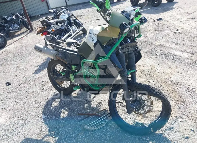 2015 Kawasaki KL650 photo
