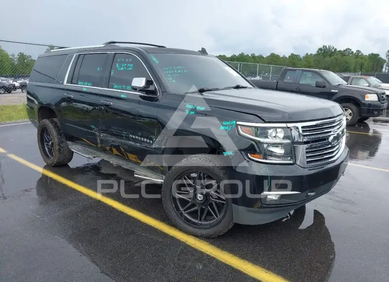 2015 Chevrolet Suburan photo