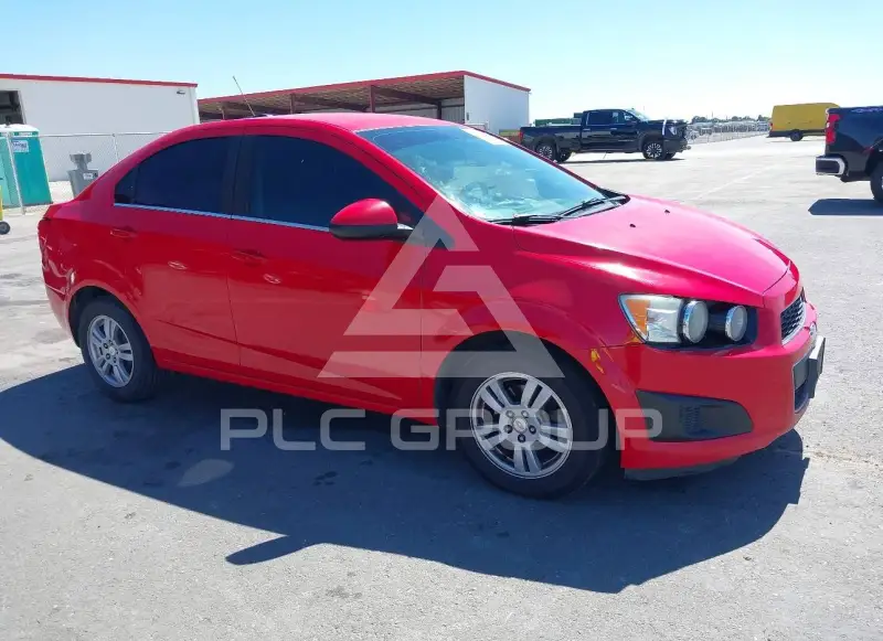 2015 Chevrolet Sonic фото