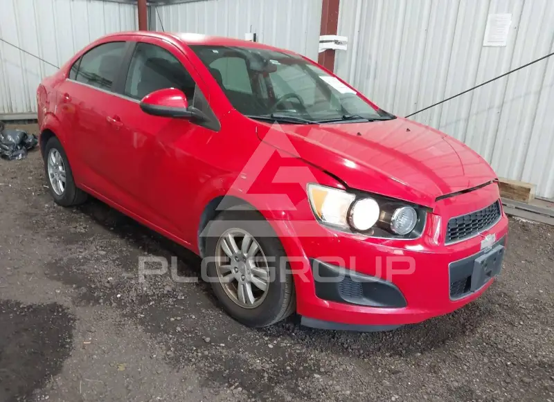 2015 Chevrolet Sonic фото