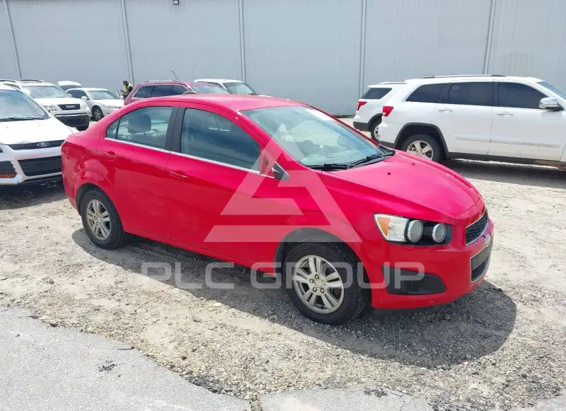 2015 Chevrolet Sonic фото