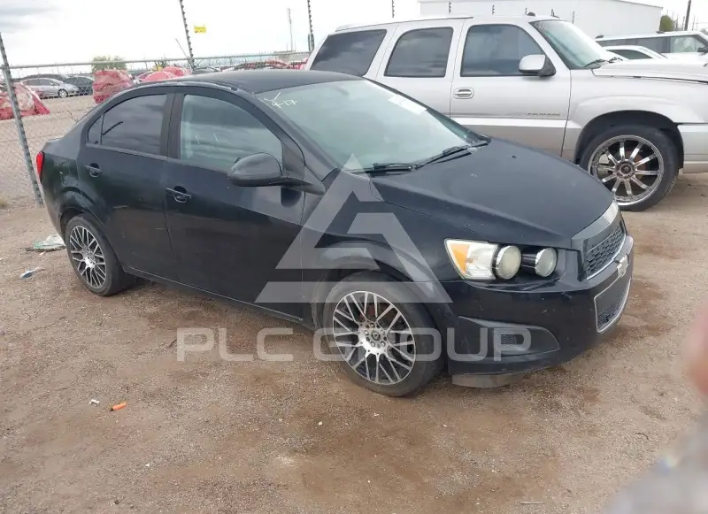2015 Chevrolet Sonic photo