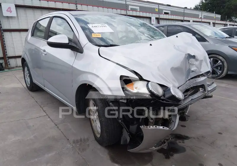 2015 Chevrolet Sonic photo