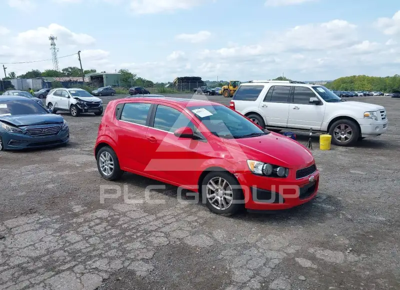 2015 Chevrolet Sonic photo
