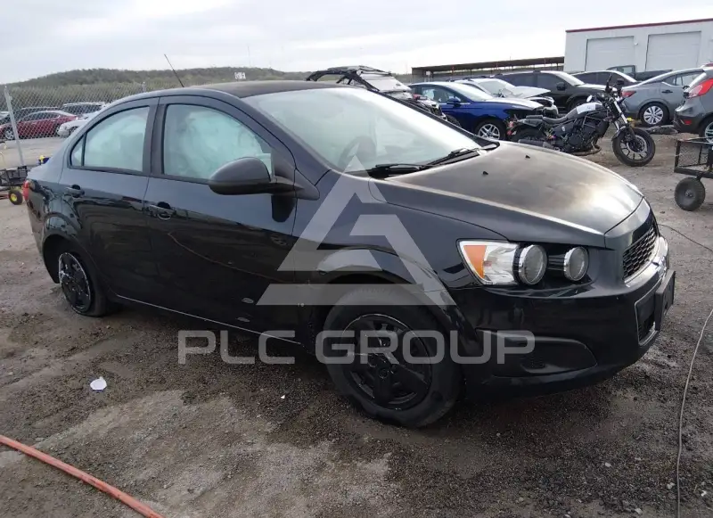 2015 Chevrolet Sonic фото