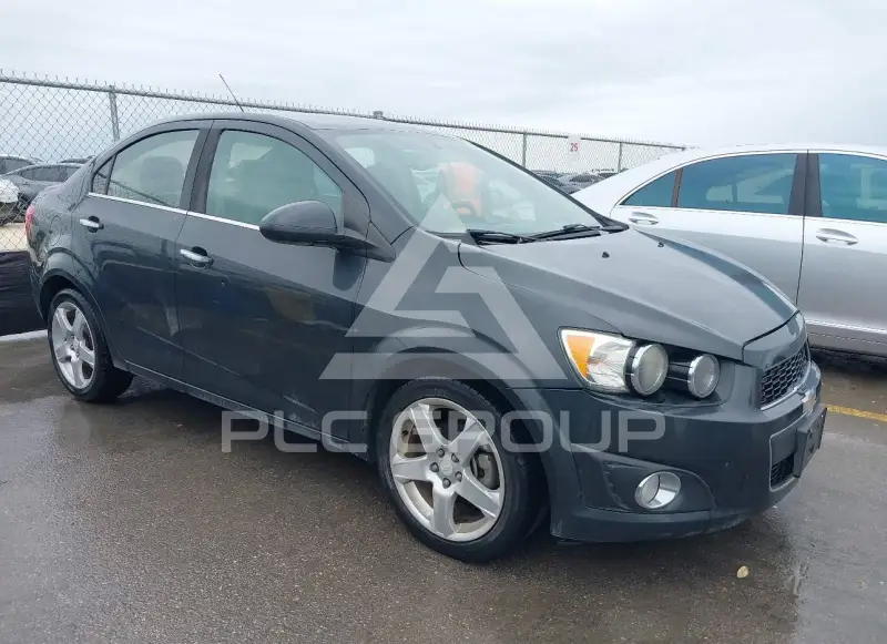 2015 Chevrolet Sonic photo